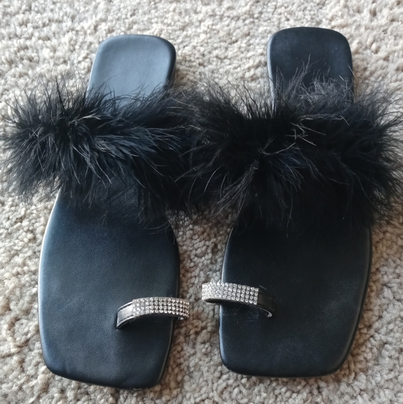 Women Slides - Picture 3 of 3